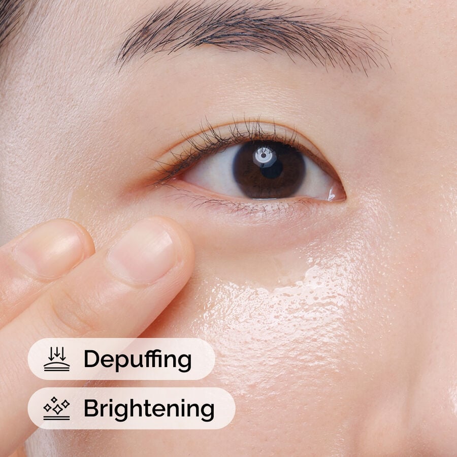caffeine-solution-5-egcg-eye-serum-k1 ord-caffeine-solution-egcg-model-application-with-benefits.jpg