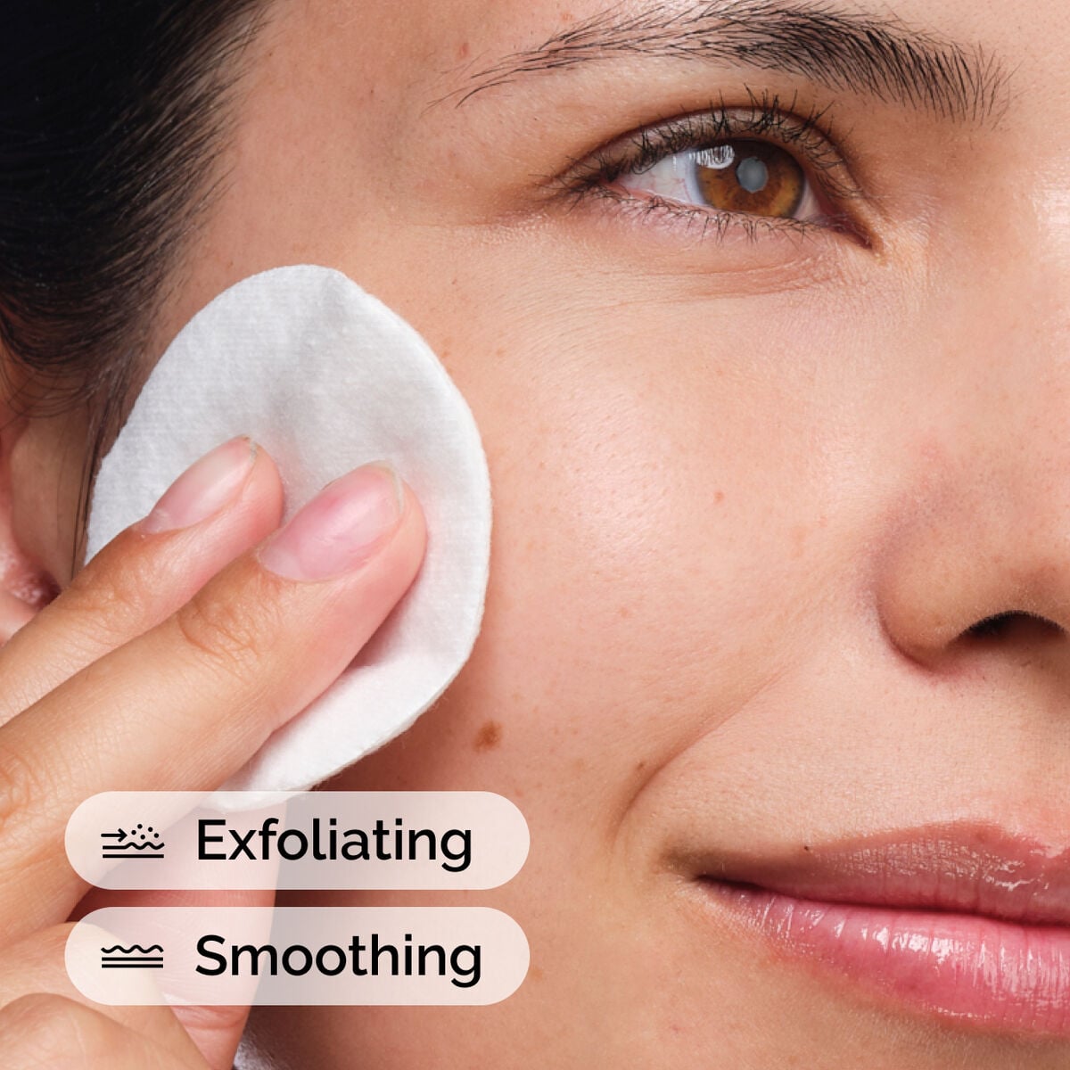 glycolic-acid-7-exfoliating-toner-j2 ord-glycolic-acid-exfoliating-toner-model-application-with-benefits.jpg
